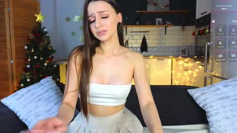 Snapshot of mellowness_ chatting on 28, 12, 2024 Caroline online show from 28, 12, 2024