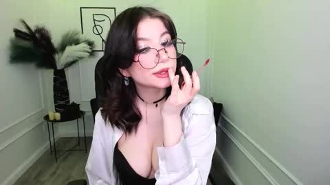 Snapshot of mellsawertyq chatting on 23, 11, 2025 mellsawertyq online show from 23, 11, 2025