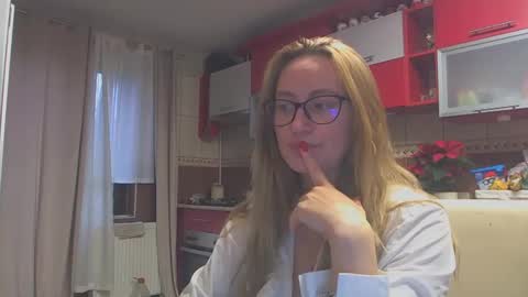 Melly online show from 11, 12, 2024