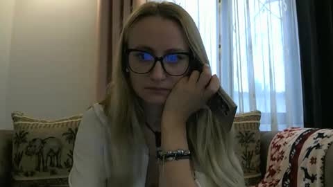 Melly online show from 13, 11, 2025