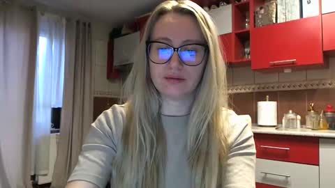 Melly online show from 3, 2, 2026