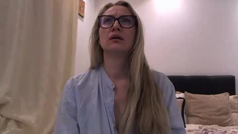 Melly online show from 8, 3, 2026