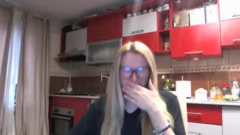 Melly online show from 24, 3, 2026