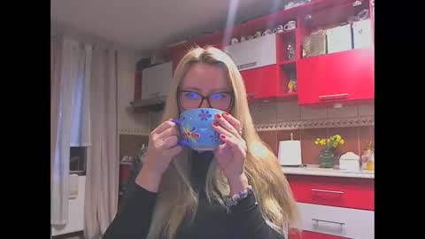 Melly online show from 2, 4, 2026