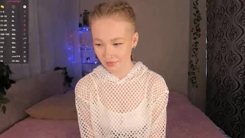 Snapshot of melodievejar chatting on 10, 3, 2026 melodievejar online show from 10, 3, 2026