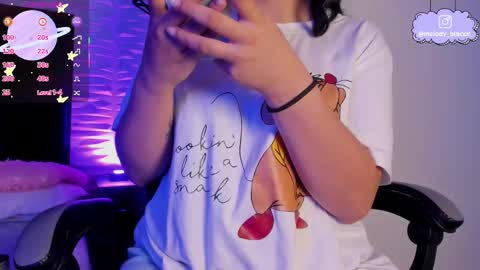 Snapshot of melody_black_ chatting on 17, 11, 2025 Melody online show from 17, 11, 2025