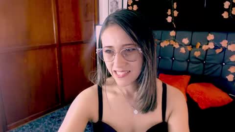 Snapshot of melody_sofia1 chatting on 12, 9, 2025 Melody online show from 12, 9, 2025