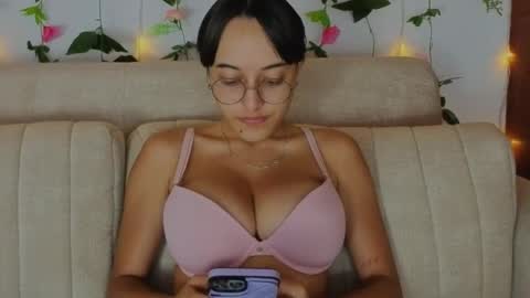 Snapshot of melodywinxxx chatting on 22, 9, 2025 Melody Winx online show from 22, 9, 2025