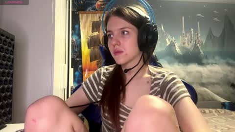 Hi Im Aria 18 years old online show from 23, 2, 2026