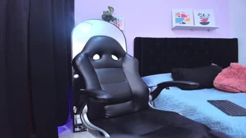 MELY  online show from 16, 9, 2025