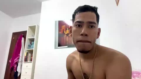 Snapshot of memolesta13 chatting on 26, 12, 2024 memolesta13 online show from 26, 12, 2024