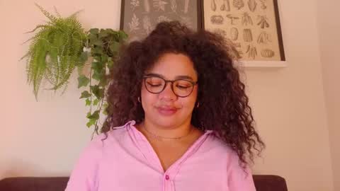 Snapshot of memphiswilliams chatting on 5, 2, 2026 Memphis Williams online show from 5, 2, 2026