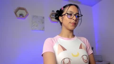 Snapshot of mencia_sharmaa chatting on 9, 9, 2025 Menca of your love online show from 9, 9, 2025