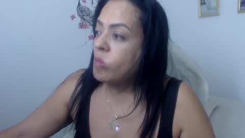 Snapshot of menfismuller1 chatting on 1, 2, 2025 menfismuller online show from 1, 2, 2025