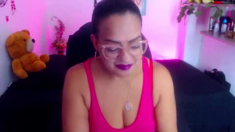 Snapshot of menfismuller1 chatting on 8, 10, 2025 menfismuller online show from 8, 10, 2025
