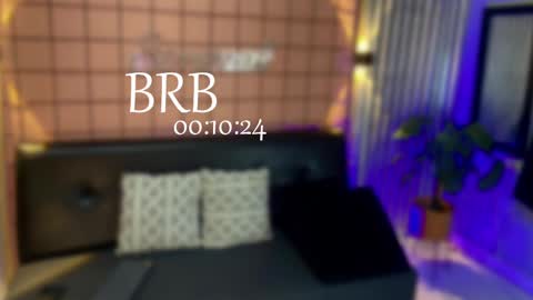 Snapshot of mensia_hernandez chatting on 3, 3, 2025 Princess Mensia online show from 3, 3, 2025