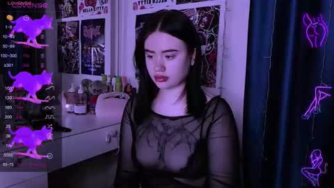 Snapshot of meow_marie chatting on 18, 12, 2025 meow marie online show from 18, 12, 2025