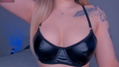 Snapshot of meow_rinnie chatting on 11, 9, 2025 My links --- online show from 11, 9, 2025