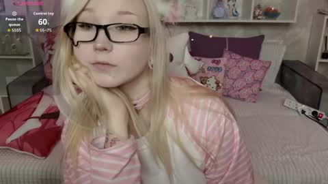 MeowkaKitty online show from 15, 3, 2026