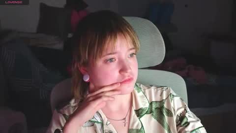 meowme online show from 1, 12, 2025