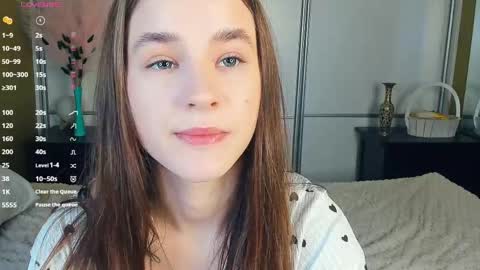 Julie online show from 17, 4, 2026