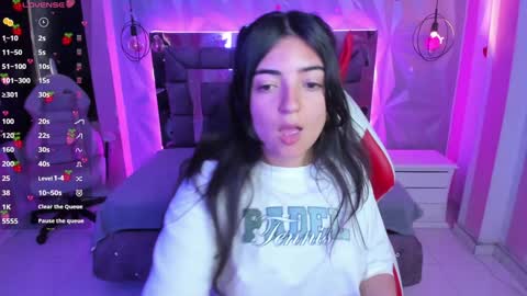    online show from 15, 1, 2025