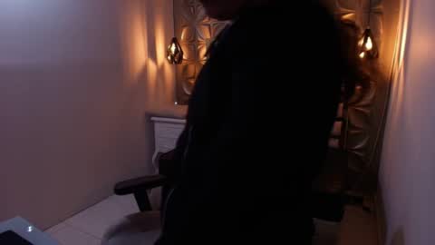    online show from 28, 9, 2025