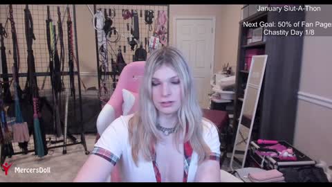 Dolly Mercers Doll online show from 5, 1, 2025