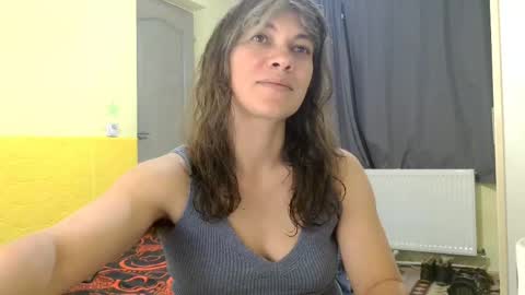 Snapshot of merciylove chatting on 30, 4, 2026 Miss Helena online show from 30, 4, 2026