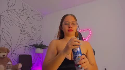 merida06 online show from 25, 10, 2025