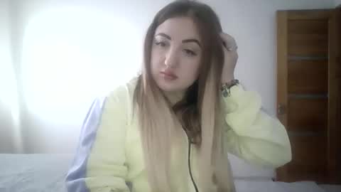 Snapshot of meriwoulders chatting on 23, 4, 2026 MeriWoulders online show from 23, 4, 2026