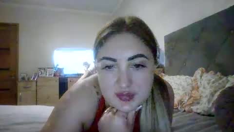 MeriWoulders online show from 8, 5, 2026