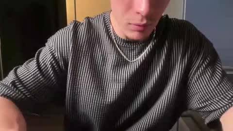 merlin07299 online show from 2, 10, 2025