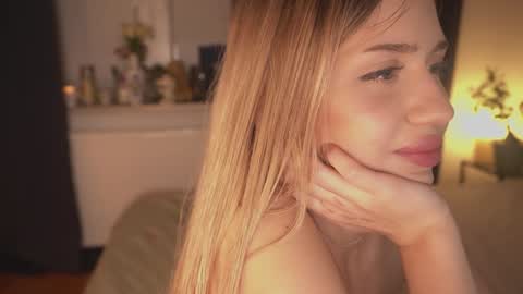 Snapshot of mermaids_ chatting on 31, 12, 2024 Lara OFFLINE online show from 31, 12, 2024