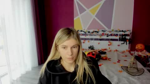 merrycristi online show from 20, 10, 2025