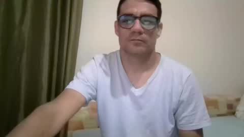 Snapshot of mersao chatting on 29, 10, 2025 Nerd Latino online show from 29, 10, 2025