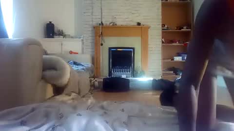 Alexismerton online show from 5, 2, 2025