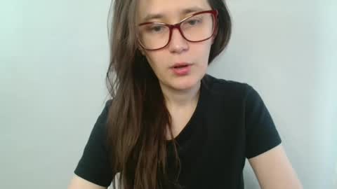 Snapshot of mesmerizing_hypn0_goddess chatting on 14, 10, 2025 Jessica online show from 14, 10, 2025