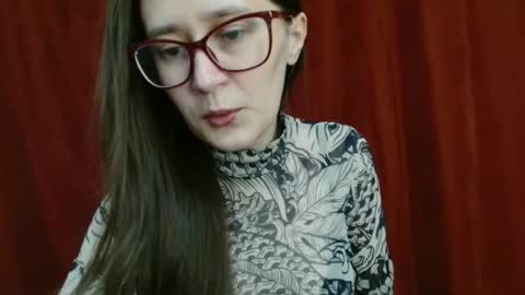 Snapshot of mesmerizing_hypn0_goddess chatting on 24, 10, 2025 Jessica online show from 24, 10, 2025