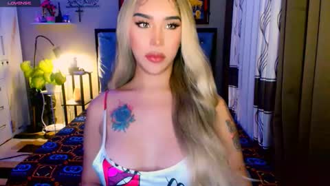 Snapshot of mesmerizingfuckdoll chatting on 16, 11, 2025 mistress jasmine online show from 16, 11, 2025