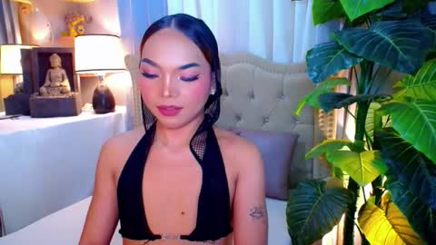 Snapshot of metawinathan chatting on 14, 10, 2025 myka online show from 14, 10, 2025