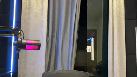 mettew22cm online show from 8, 9, 2025