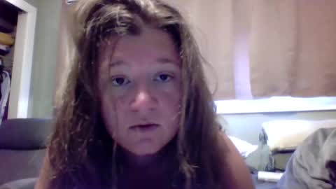 Angela online show from 4, 7, 2026