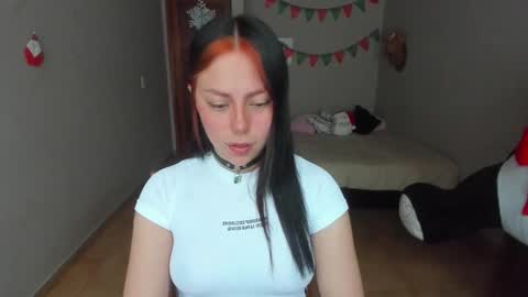 Snapshot of mey090 chatting on 12, 12, 2024 Mey online show from 12, 12, 2024