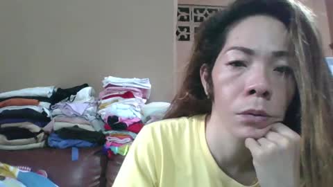 Snapshot of mfccalax33 chatting on 2, 12, 2024 i e h c i R online show from 2, 12, 2024