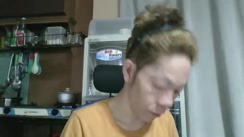 Snapshot of mfccalax33 chatting on 20, 12, 2025 i e h c i R online show from 20, 12, 2025