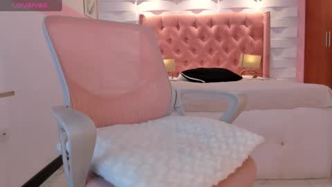 Snapshot of mhellissaw chatting on 2, 1, 2025 melissa online show from 2, 1, 2025