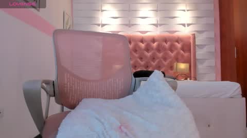 Snapshot of mhellissaw chatting on 3, 1, 2025 melissa online show from 3, 1, 2025