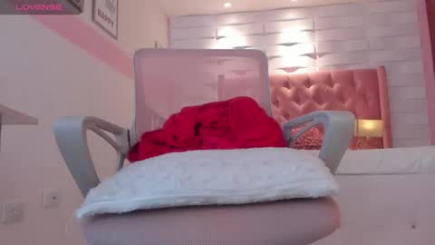 Snapshot of mhellissaw chatting on 1, 3, 2025 melissa online show from 1, 3, 2025