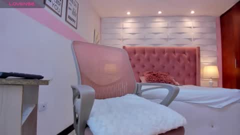 Snapshot of mhellissaw chatting on 27, 9, 2025 melissa online show from 27, 9, 2025